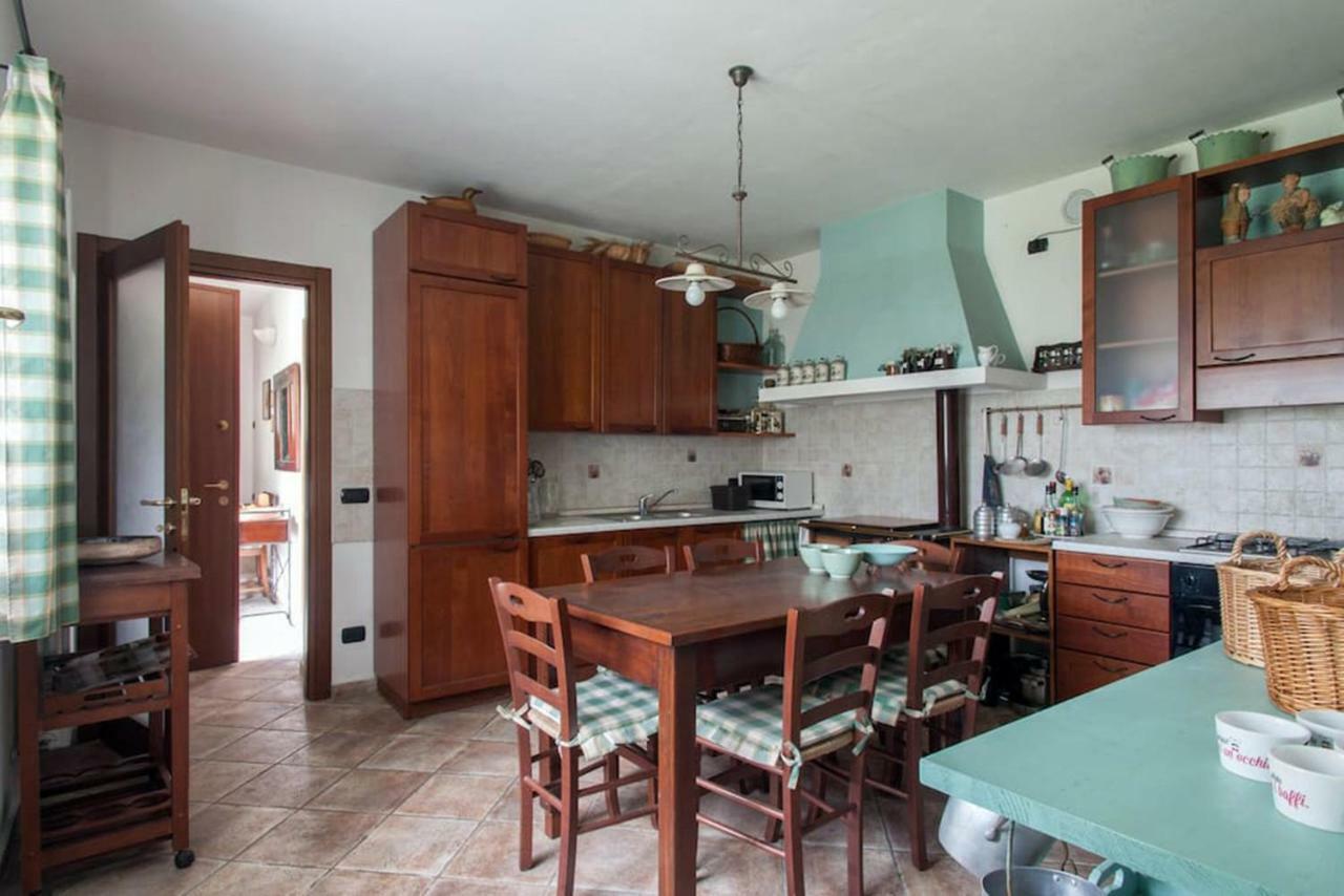 Casa Vacanze Il Noce Sovere Zewnętrze zdjęcie