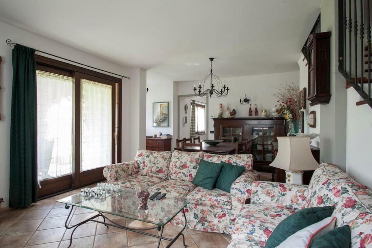 Casa Vacanze Il Noce Sovere Zewnętrze zdjęcie
